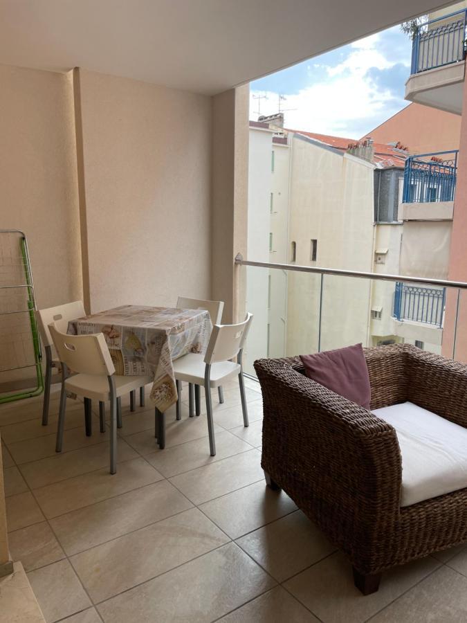 West Bay Apartment Menton Bagian luar foto