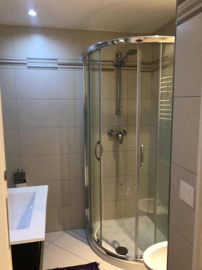 West Bay Apartment Menton Bagian luar foto