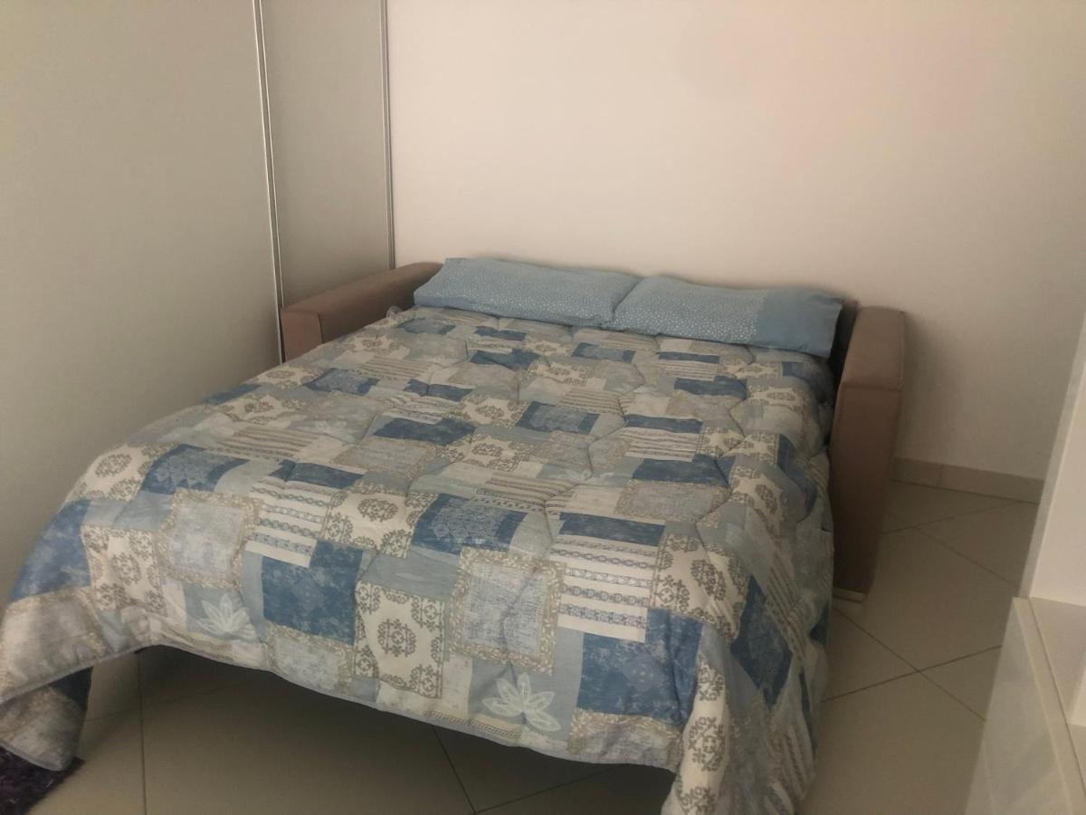 West Bay Apartment Menton Bagian luar foto